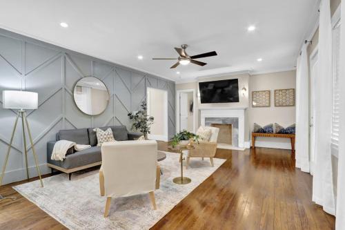 Buckhead House | Sleek 5br Buckhead Homemodern,spacious & Central