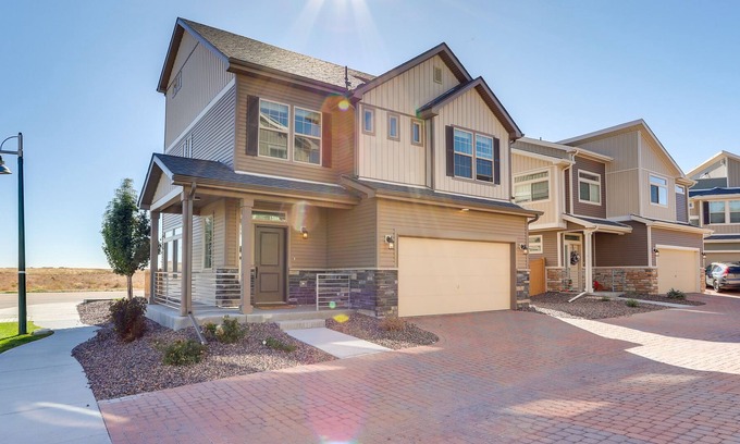 Commerce City House | Sleek Home - 5 Mi to Denver International Airport