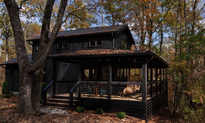 Monteagle Cabin | Sleep Hollow at The Retreat at Sunset Bluff