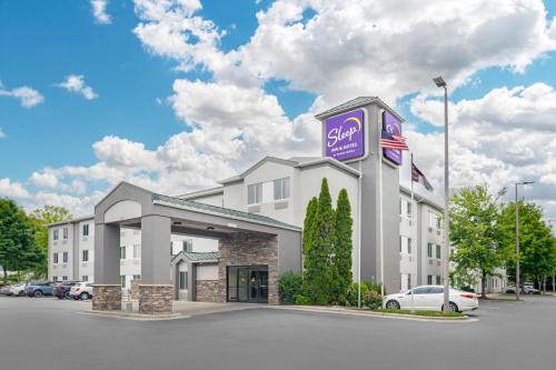 Concord Hotel | Sleep Inn & Suites at Concord Mills