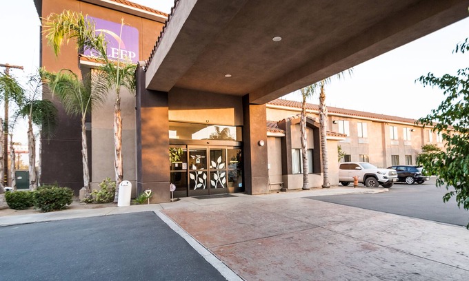 Oildale Hotel | Sleep Inn & Suites Bakersfield North