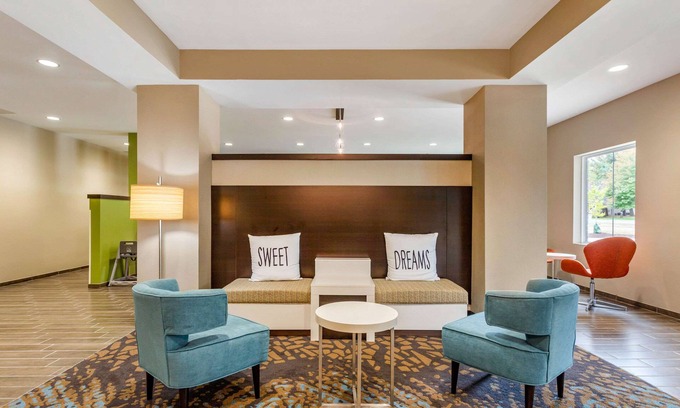 Gallatin Hotel | Sleep Inn & Suites Gallatin - Nashville Metro