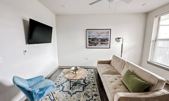 North Little Rock Apartment | Sleepover: Exclusive 1BD/1BA + Gym - Little Rock