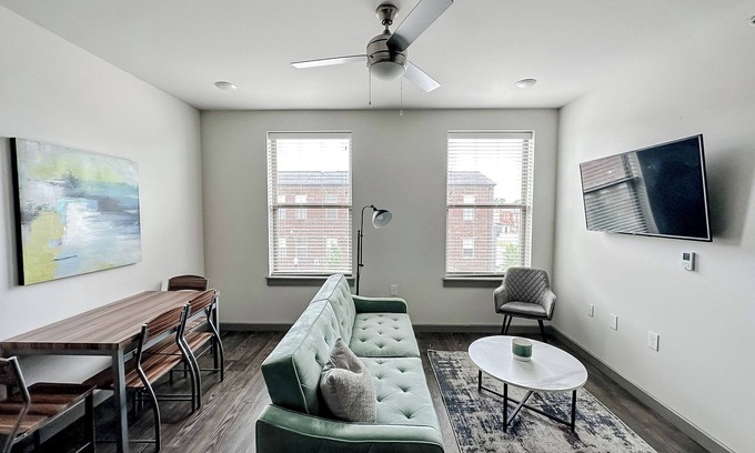 North Little Rock Apartment | Sleepover: Vibrant 1BD/1BA + Gym - Little Rock
