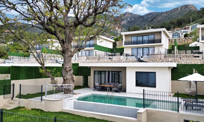 Faralya Villa | Sleeps 2, Modern Villa with Private Pool - AWZ 272