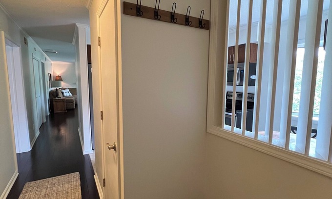Skyland Condo | Sleeps 6- 2Bdrm Condo-All Services functioning. Near site-seeing & activities.