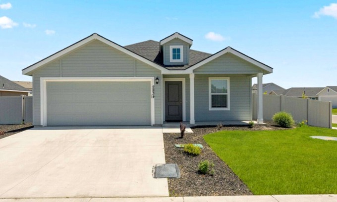 Nampa House | Sleeps 8! -No Cleaning Fee -4 Bedrooms-Perfect for Families!