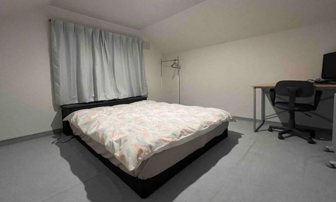 Obihiro House | Slow and luxurious time/bedroom 1 in riverside, 10 minutes drive from Obihiro station.