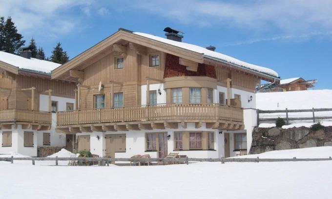 Hochkrimml Apartment | Small apartment, ideal for 2 people, with south-facing terrace right by the lift