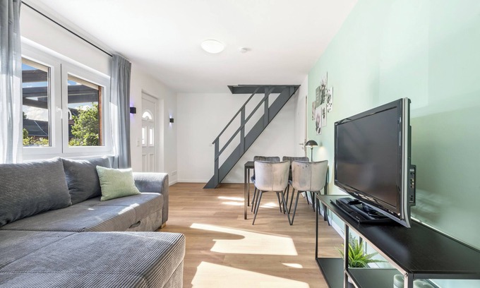 Wilhelmshaven Apartment | Small but nice - cottage in the countryside on the shore