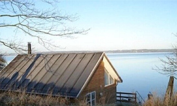 Aabenraa Cottage | Small cottage directly to the beach in the beautiful scenery