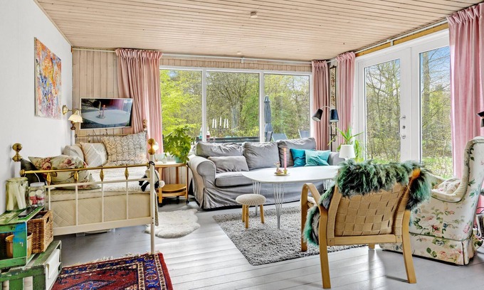 Nibe House | Small, cozy and well-equipped cottage on a large natural plot.