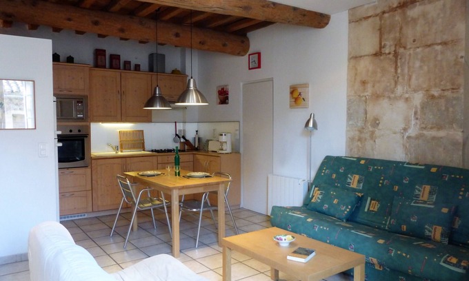 Mouries Apartment | Small house in a village in the heart of the Alpilles