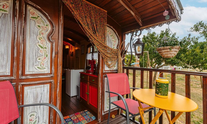 Landrais House | Small House 'Roulotte La Casetta Rita' with Shared Pool, Private Terrace and Shared Garden