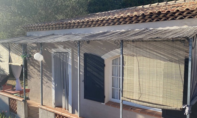 Ollioules House | Small house with sea view