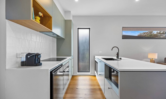 Halls Gap House | Small Scale Stays - 1B Couples Retreat