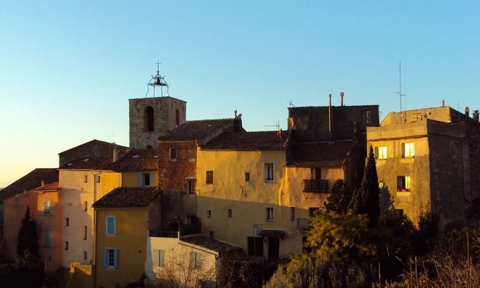 Hyeres City Centre House | SMALL VILLAGE HOUSE