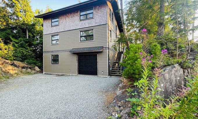 Tofino Apartment | Smallwood Guesthouse Suite