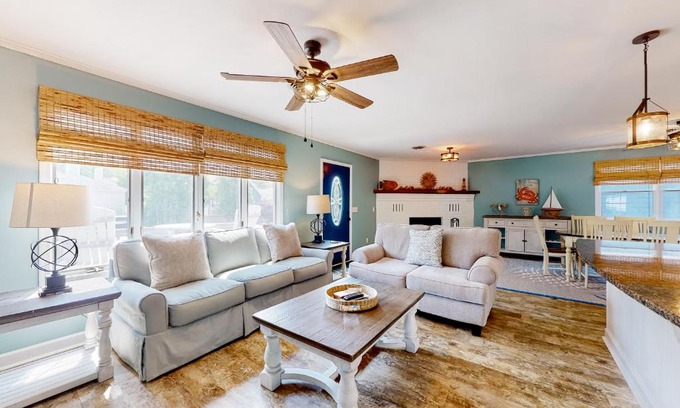 Caine Woods House | Smooth Sailing 14105