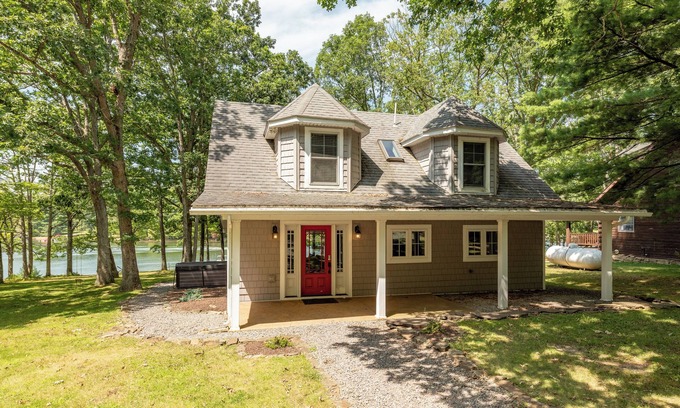 Swanton House | Smooth Sailing: Lakefront, Private Dock, Hot Tub, Grill, Fire Pit!