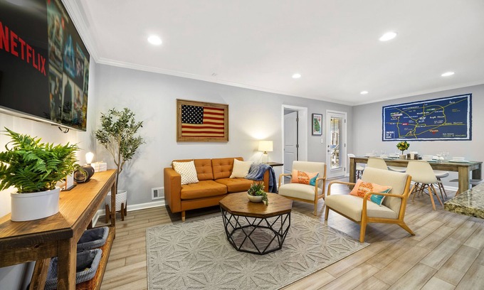 Smyrna House | Smyrna’s Slice of Heaven! 4BR 2BA