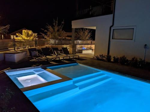 Ivins House | Snow Canyon Oasis Ocotillo 42 Large Private Pool and Hot Tub, 2 Firepits, 2 PlayStations