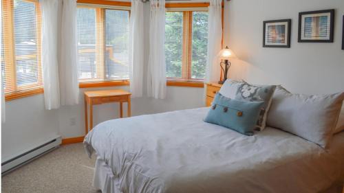 Sun Peaks Apartment | Snow Creek Village #49