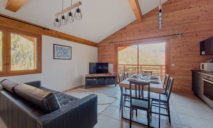Saint-Jean-dʼAulps Apartment | Snow Roc - 6/8 persons - Ski to door access - Mountain view
