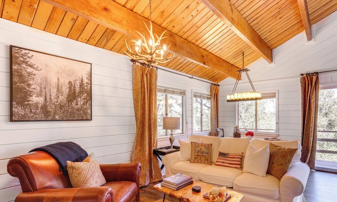 Arrowbear Lake Cabin | ‘Snow Valley Hideaway’ Arrowbear Lake Retreat