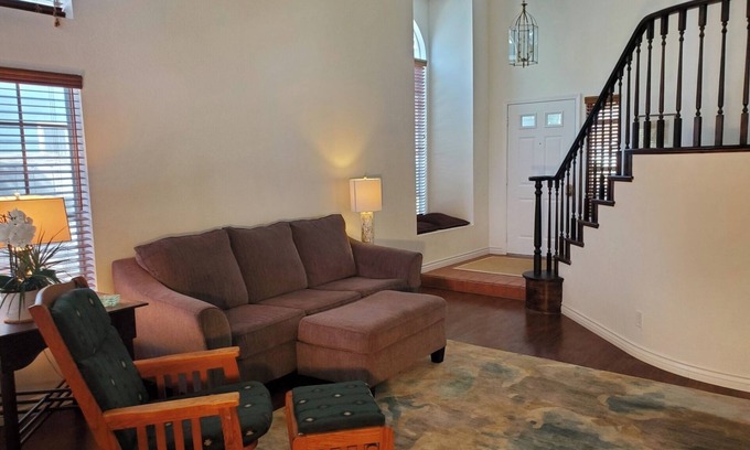 Via Marina House | Snowbird Rental 2-bedroom house in peaceful Port Hueneme - Ventura Area.