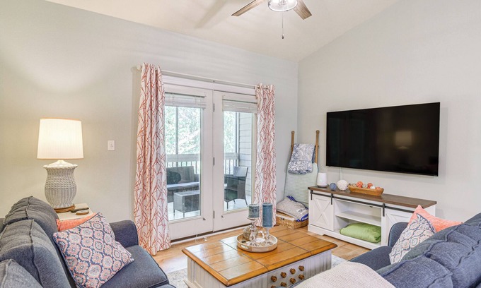 Foley Condo | Snowbirds Welcome: Foley Condo w/Pool Access