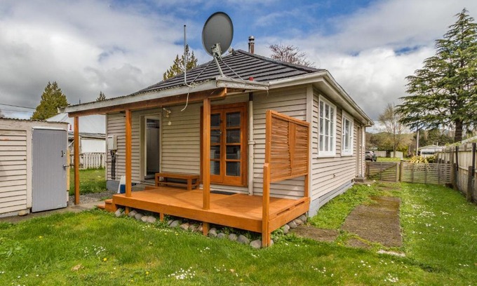 Raetihi House | Snowbound Cottage - Raetihi Holiday Home