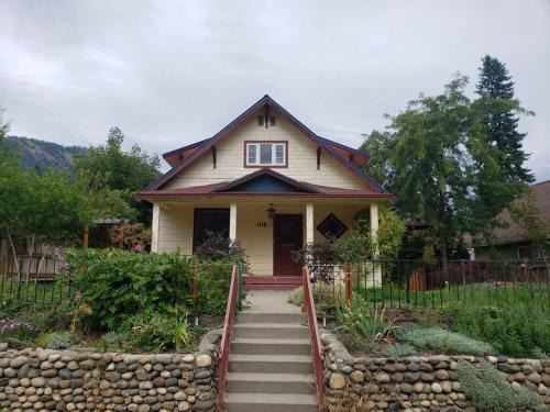 Leavenworth Bed & Breakfast | Snowcreek Suite - Hemlock