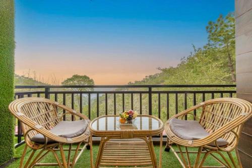 Kasauli Hotel | Snowfall View Home Kasauli Operated By Splendid Hotels