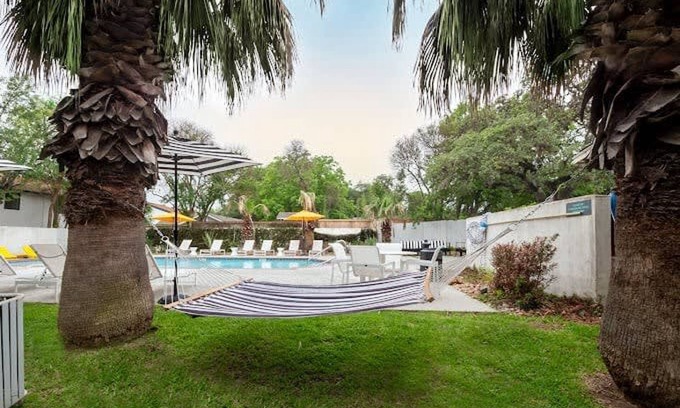 Dawson Apartment | Soco 2BR Corner Suite w Pool King bed Fast Wifi