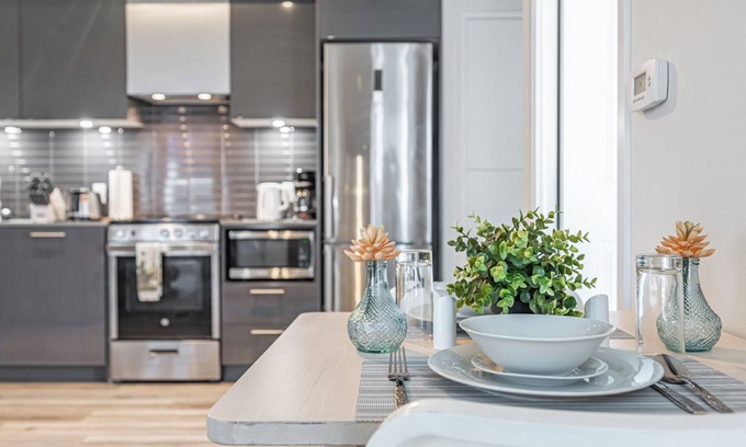 Garden District Apartment | Soho Residence Jarvis