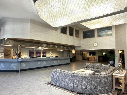 Parkrose Hotel | Sojourn Suites Portland Airport