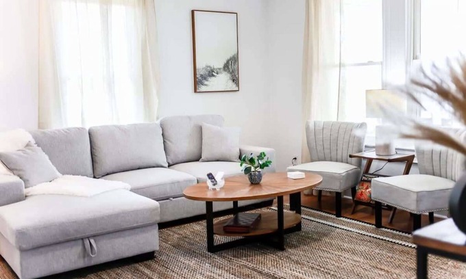 Willoughby Spit Apartment | Sojourn | Waterfront Beach Oasis
