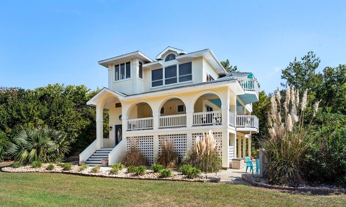 Monteray Shores House | Sol Mate: Great Community Amenities, Private Pool, Hot Tub, Dog-friendly