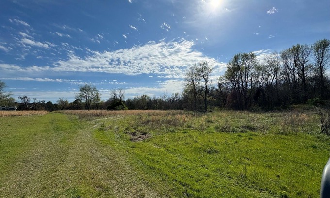 Russellville RV Rental | Solar Eclipse Campsites 17/20 availablen