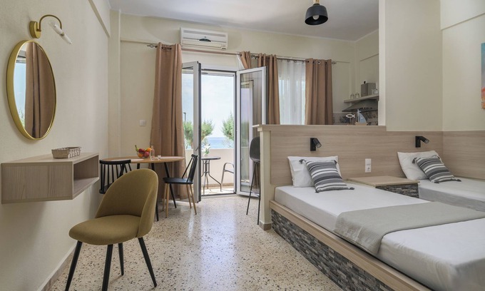 Koutsouras Apartment | SOLE e MARE #A2 Beachfront Apartment – Just 10 Meters from the Sea!