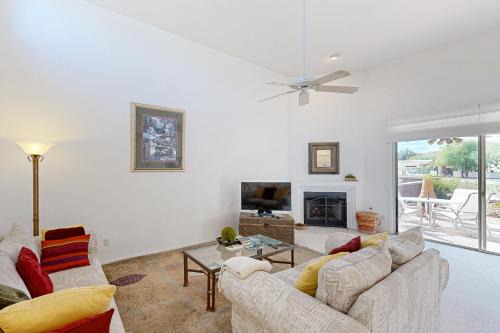 Casas Adobes House | Solstice Sanctuary