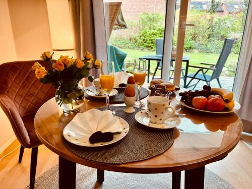 Schoenhagen Apartment | SommerLund - macht Laune auf Meer - Ruhige und sonnige Ferienwohnung mit Terrasse und Garten nahe Strand und Ostsee
