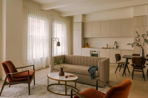 Historic Core Apartment | Sonder by Marriott Bonvoy The Craftsman Apartments Downtown LA