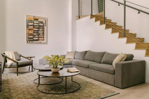 Midtown Village Apartment | Sonder by Marriott Bonvoy The Witherspoon Apartments Center City