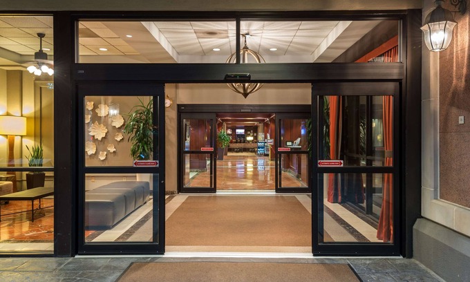 Eagan Park Hotel | Sonesta Atlanta Airport North