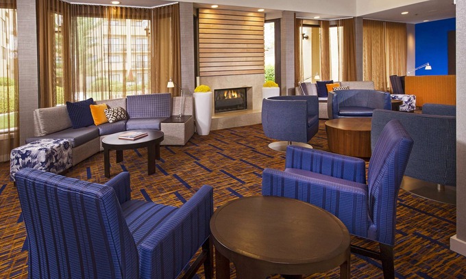 University Place Hotel | Sonesta Select Charlotte University Research Park