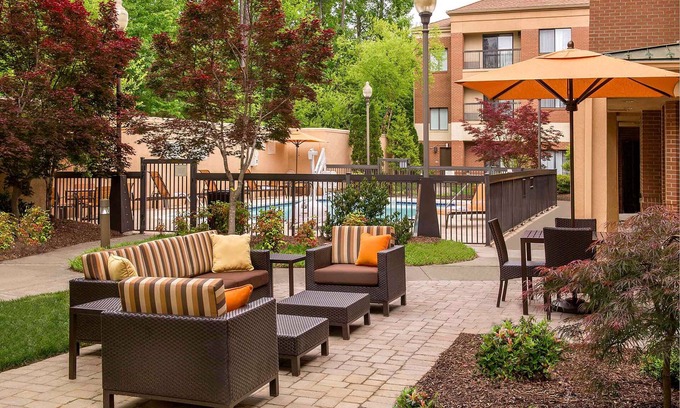 Durham Hotel | Sonesta Select Durham Research Triangle Park