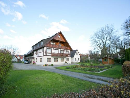 Bermatingen Apartment | Sonniges Balkonapartment, Ahausen
