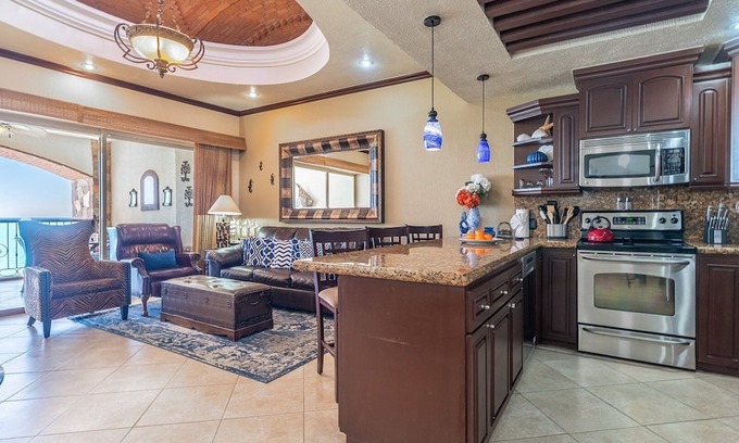 Bella Vista Condo | Sonoran Sky